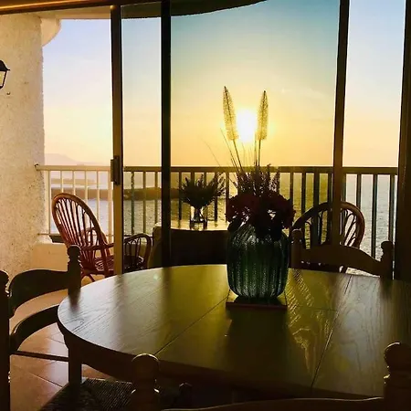 Apartment ***** Just Do It : Take My Superhost Lovin' Place